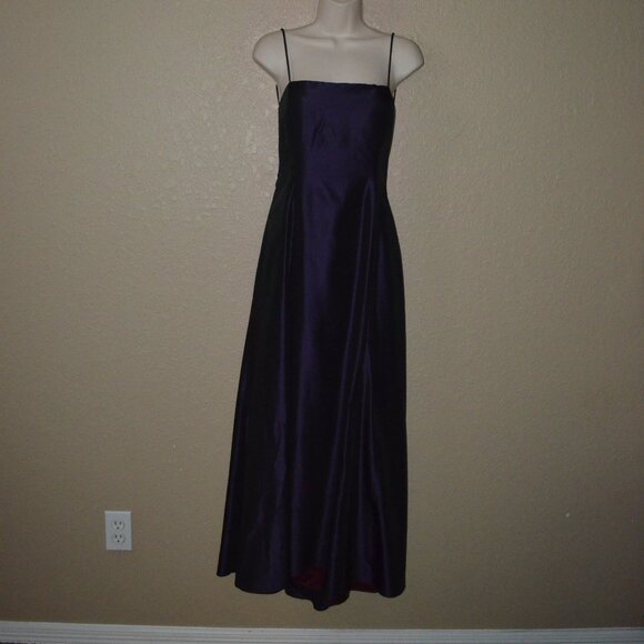 - 2 Laundry Shelli Segal Dark Purple Spaghetti Strap Open Back Long Formal Dress - Picture 1 of 9